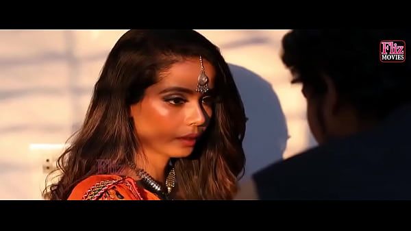 Camwhore Muthiya ep02 new hot webseries Women Fucking - 1