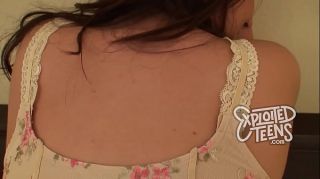 Sex Toys Brand new brunette teen with big tits and a plump ass sucks cock Periscope