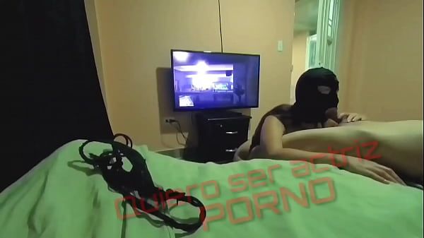 Horny Colombian girl interrupts the video game, the boy fucks her very hard because he could not save her game. - 1