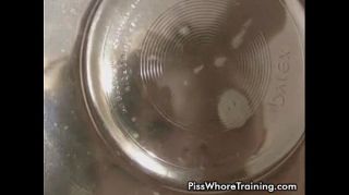 Best Blowjobs Pisswhore enjoys her own piss after discipline Hunk