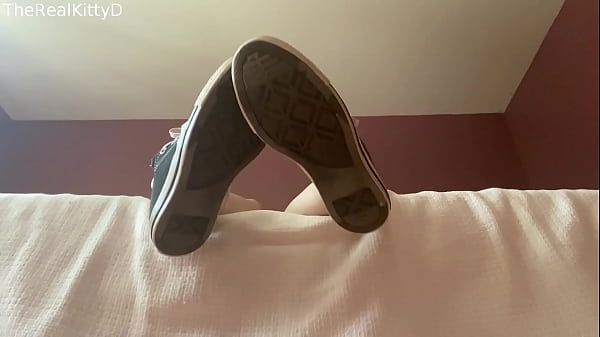 Best Blowjobs Ever Spying on Step sister in converse Pornos - 1