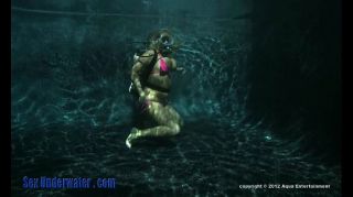 Female Melod EE underwater sex -part1 Gloryhole