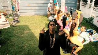 Twink 2 Chainz - Birthday Song (Explicit) ft. Kanye West - YouTube Tan