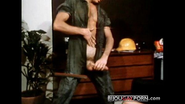 Roger Fucks Jack Wrangler in Vintage Gay Porn SEX MAGIC (1977) - 2