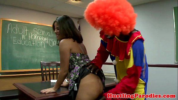 Latina blows clown - 1