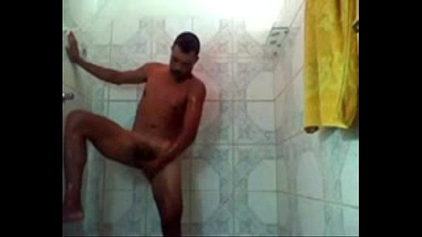 Maduro tomando banho - 2
