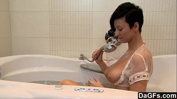 Girl Sucking Dick Dagfs - Bath Time With Emily Argan Swedish - 1