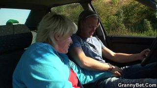Lezbi Old bitch gets nailed in the car by a stranger Creampie